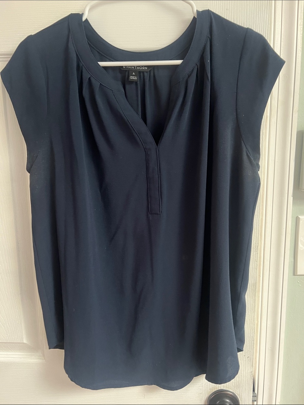 41 Hawthorn Navy Split V Cap-Sleeve Blouse
